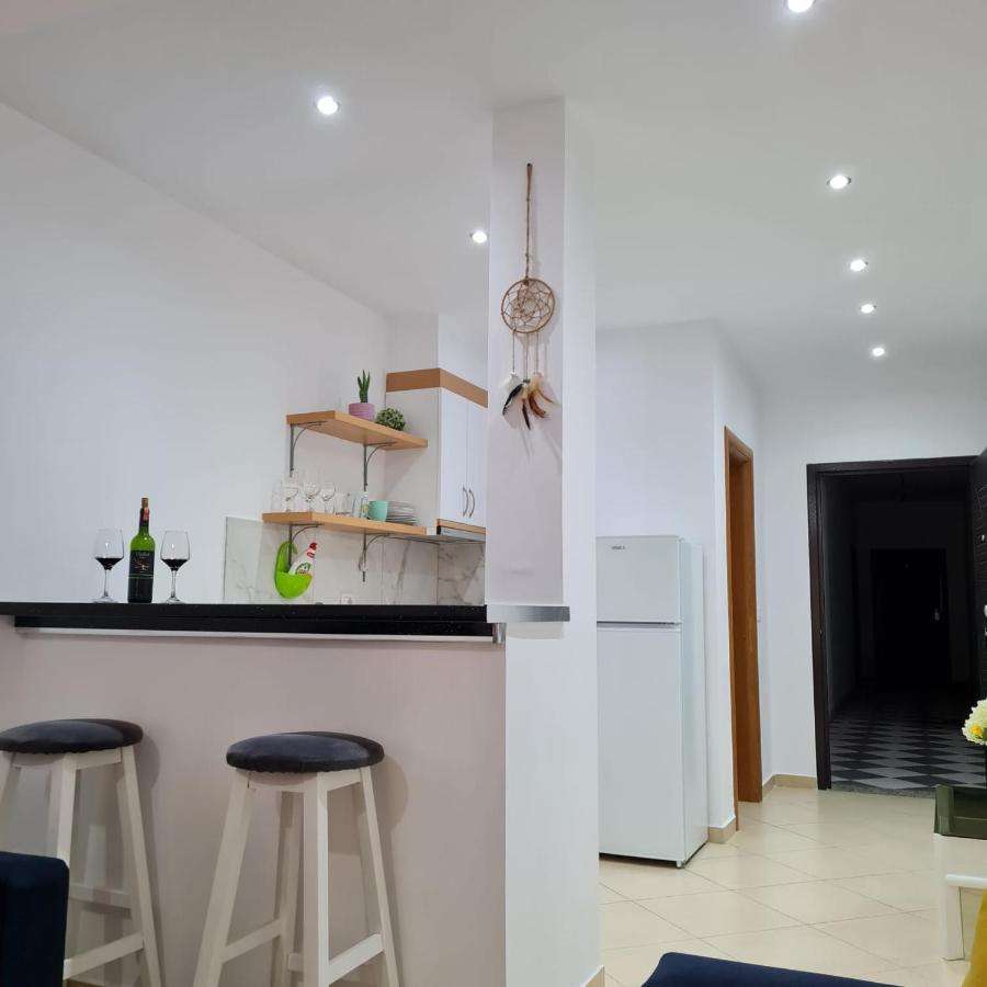 Studio By The Beach - Vlorë 외부 사진