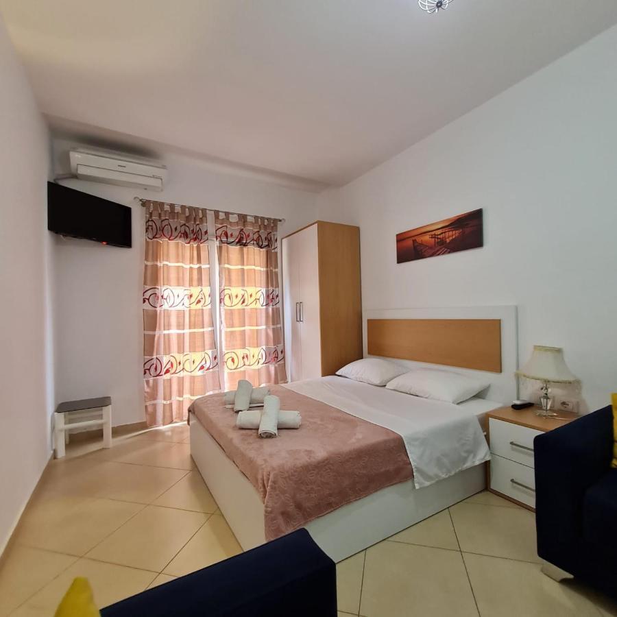 Studio By The Beach - Vlorë 외부 사진